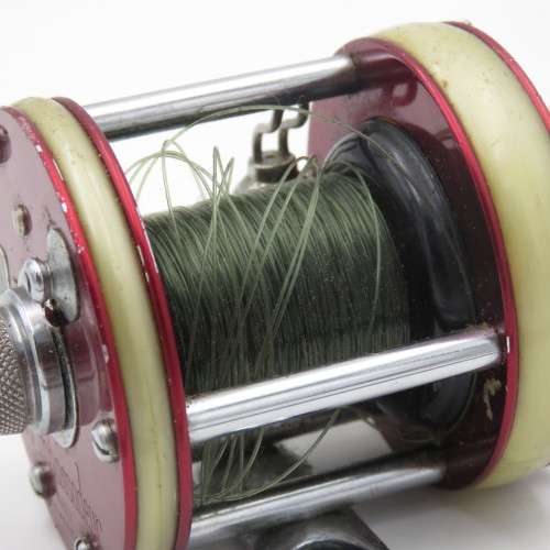 Vintage ABU G2600 Ambassadeur fishing reel in excellent condition