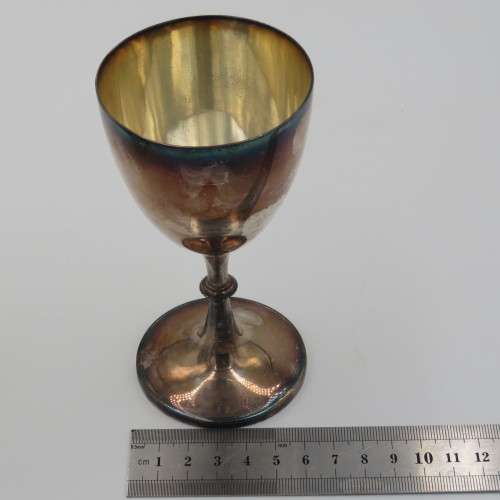 Lot of 2 cups that belonged to H.E Fletcher who recieved a Distinguished Flying cross in WW1