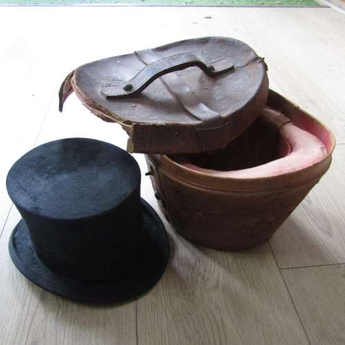 Henry Heath Fir Top Hat - Victorian Era Beautiful condition Leather case with damaged lid