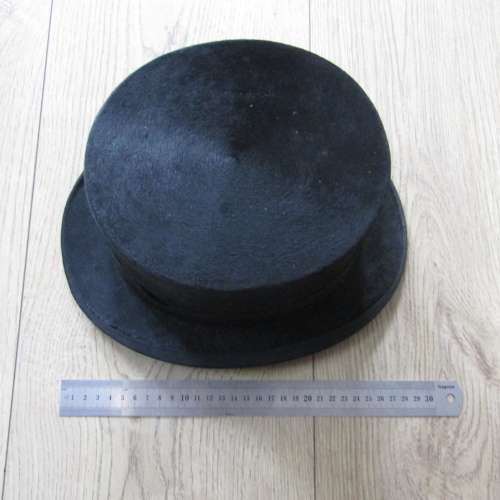 Henry Heath Fir Top Hat - Victorian Era Beautiful condition Leather case with damaged lid