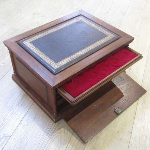 Beautiful wooden coin case with drawers and 100 slots for coins up to 43mm - no key