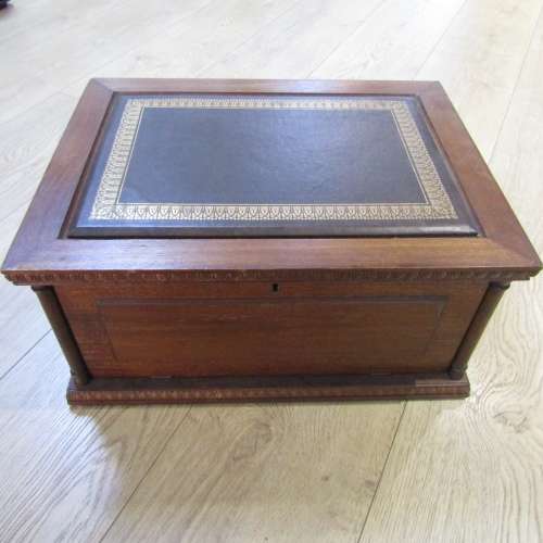 Beautiful wooden coin case with drawers and 100 slots for coins up to 43mm - no key