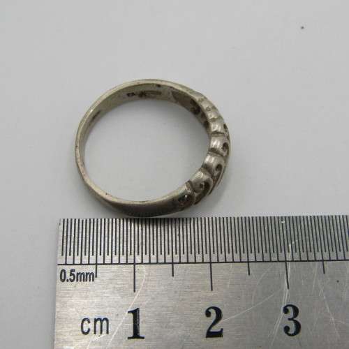 Vintage Sterling silver ring - weighs 2,7g - size Q 1/2