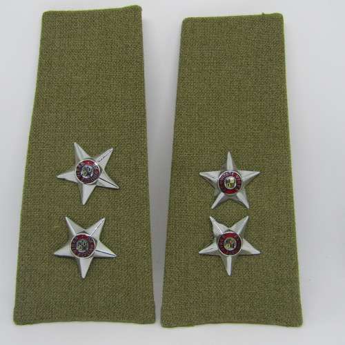 Pair of SADF Lieutenant rank step out epaulettes