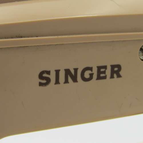 Vintage Singer Sewhandy child`s sewing machine