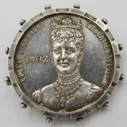 Very rare Sterling silver King Edward VII and Queen Alexandra 1902 Coronation medallion in surround