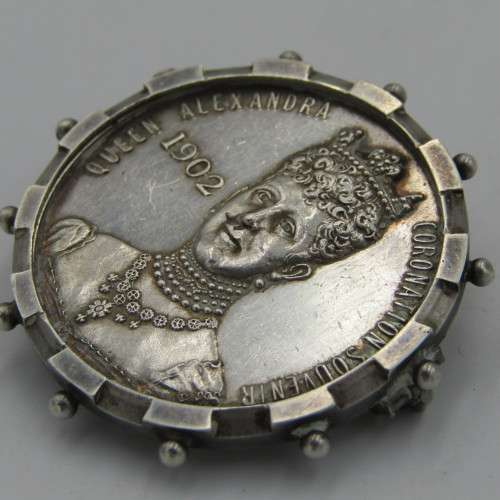 Very rare Sterling silver King Edward VII and Queen Alexandra 1902 Coronation medallion in surround