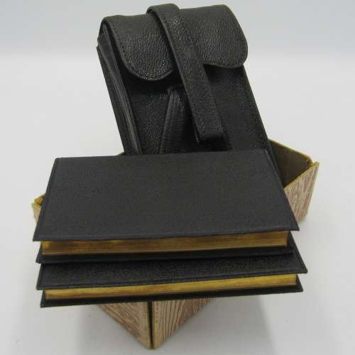 Set of vintage Psalmen and Gezangen books in leather pouch - dated 1938