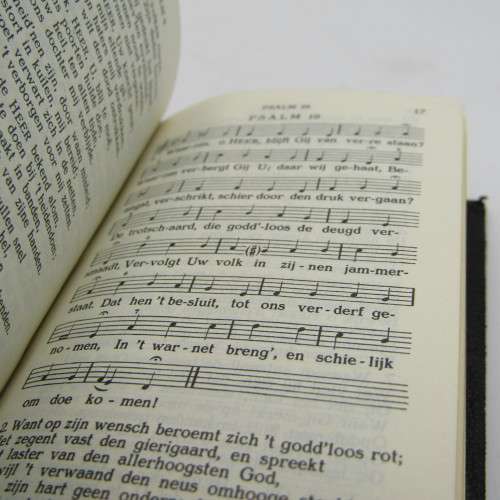 Set of vintage Psalmen and Gezangen books in leather pouch - dated 1938