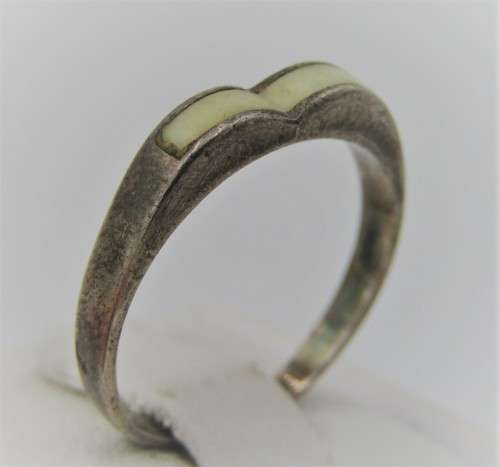 Vintage sterling silver ring with inlay - weighs 2,0g - size M