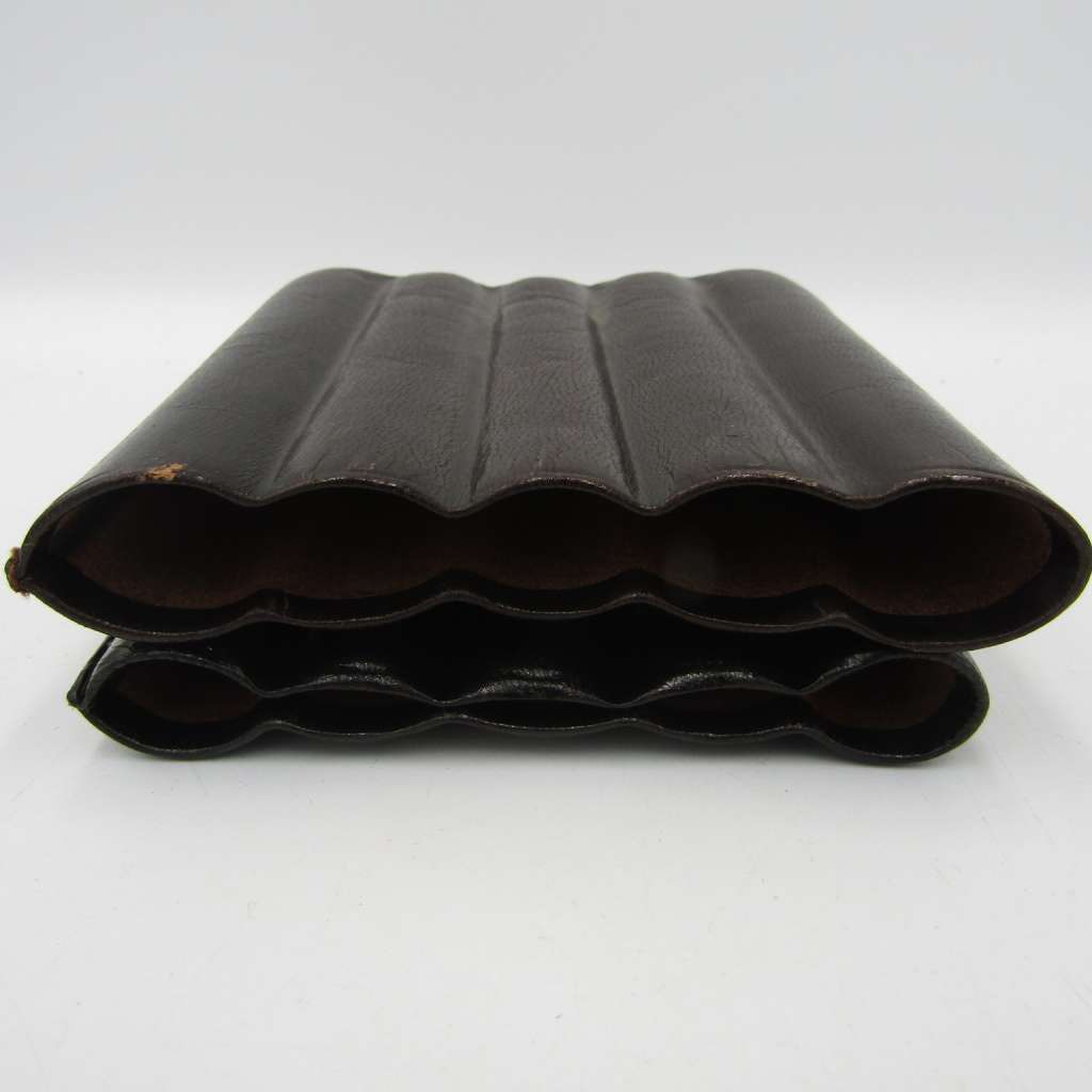 Vintage Leather 5 cigar travelling pouch