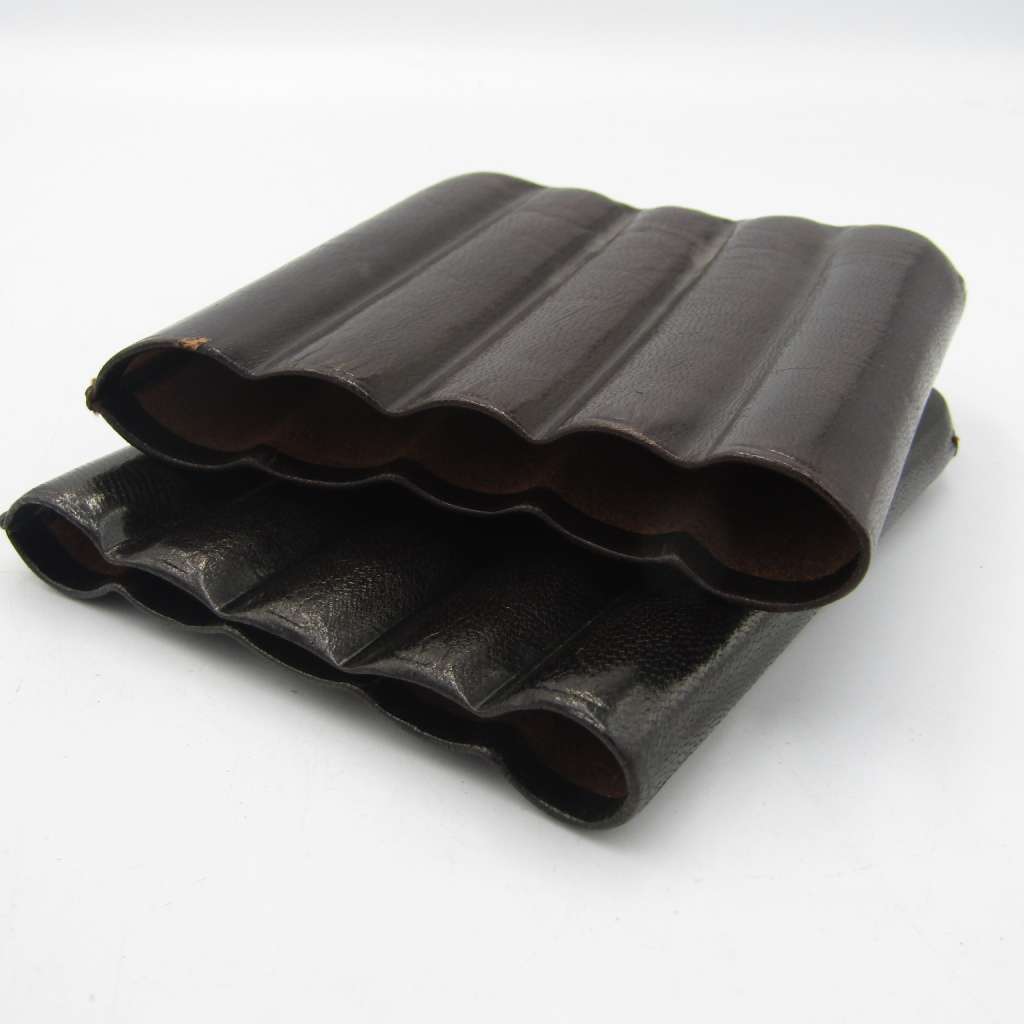 Vintage Leather 5 cigar travelling pouch