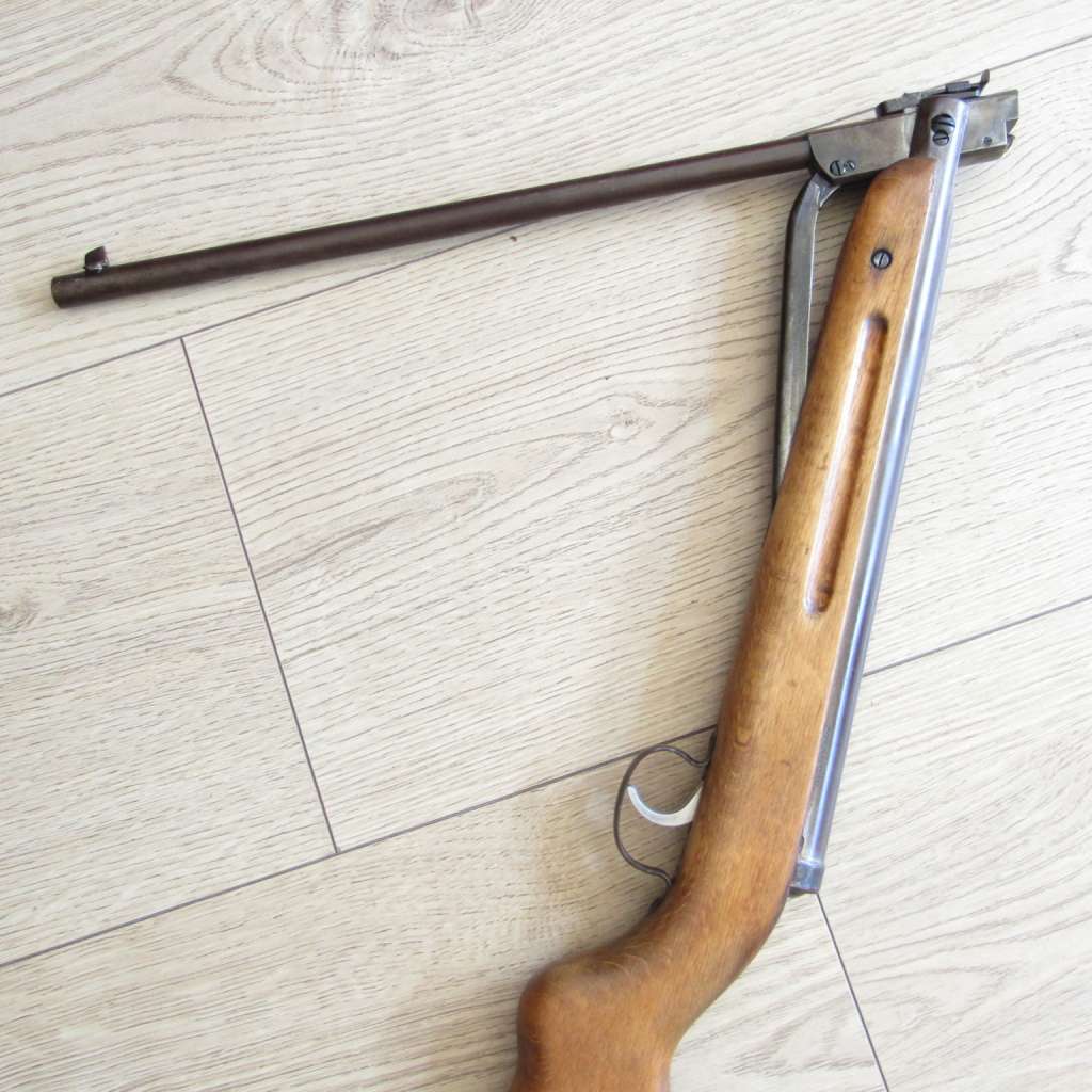 Vintage Gecado model 27 .177 Air Rifle
