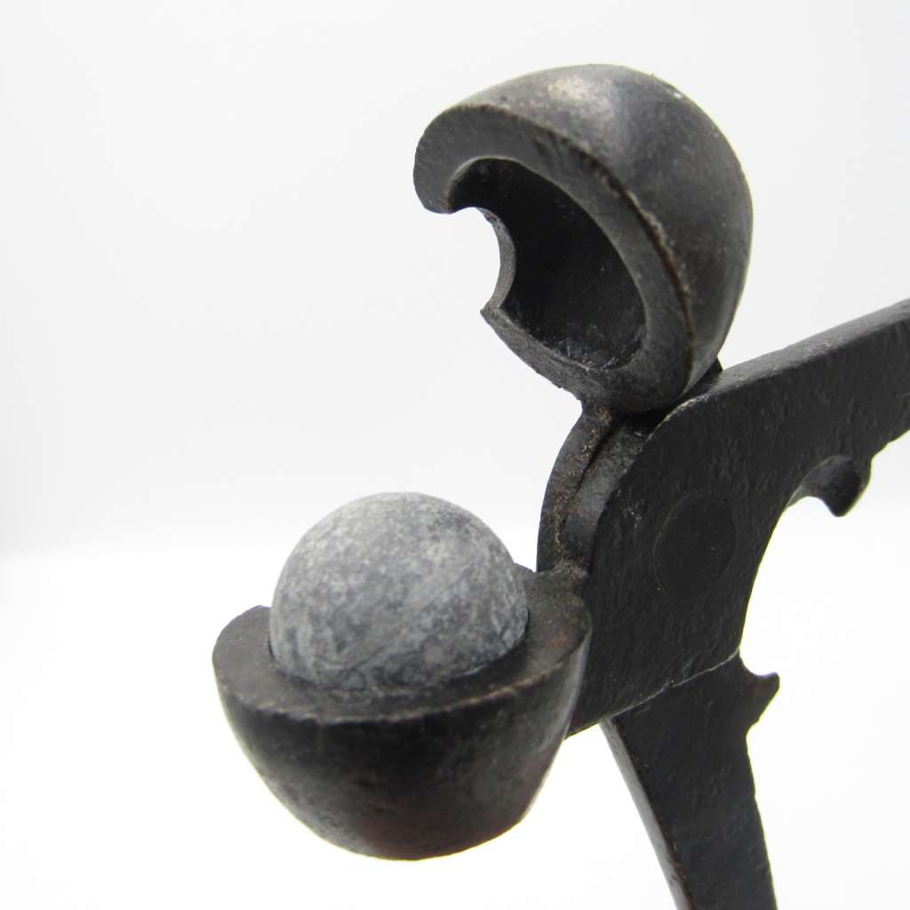 Antique Musket ball bullet mould - 0,65 inch diameter ball