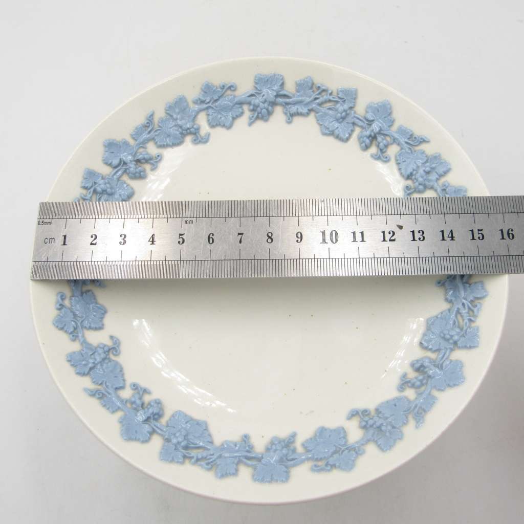 Vintage Wedgwood and Barlaston of Etruria porcelain cake stand dish