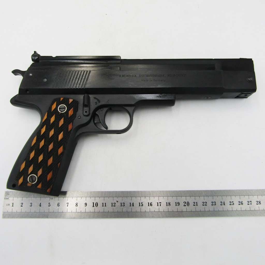 Vintage Weihrauch HW45 .177 Air pistol - serial 358814 - excellent condition