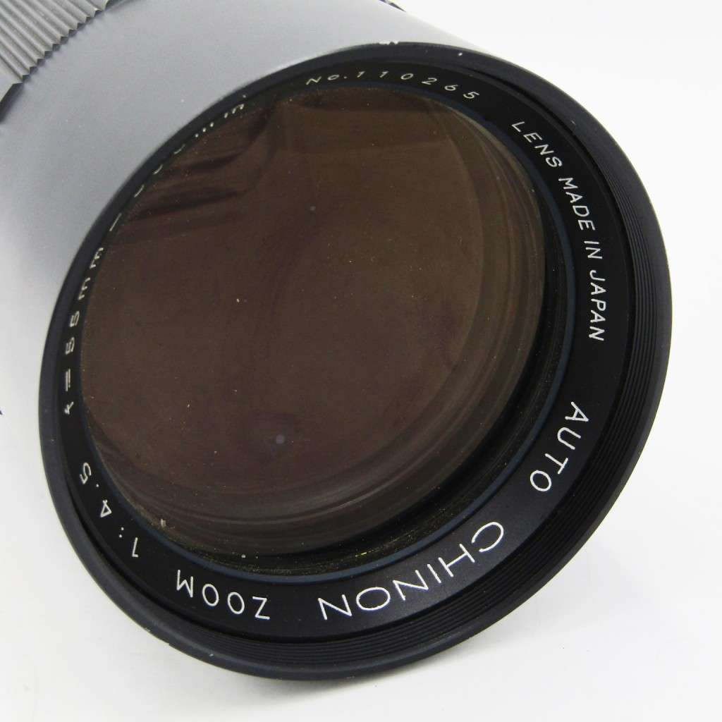 Chinon 1 : 4.5 Zoom lens 55 mm - 300 mm with screw mount - lens a little bit dusty