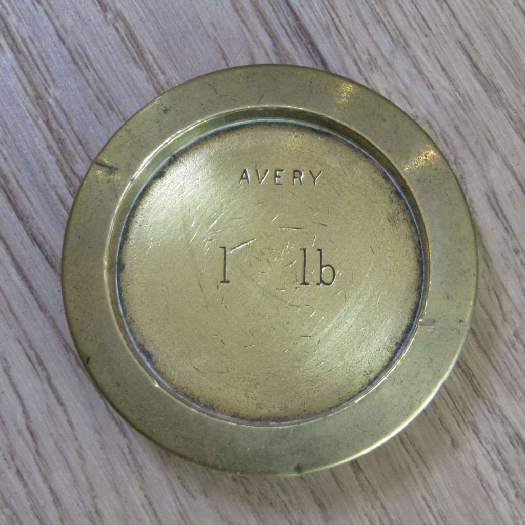 Antique Avery Apothecary balancing scale with weights