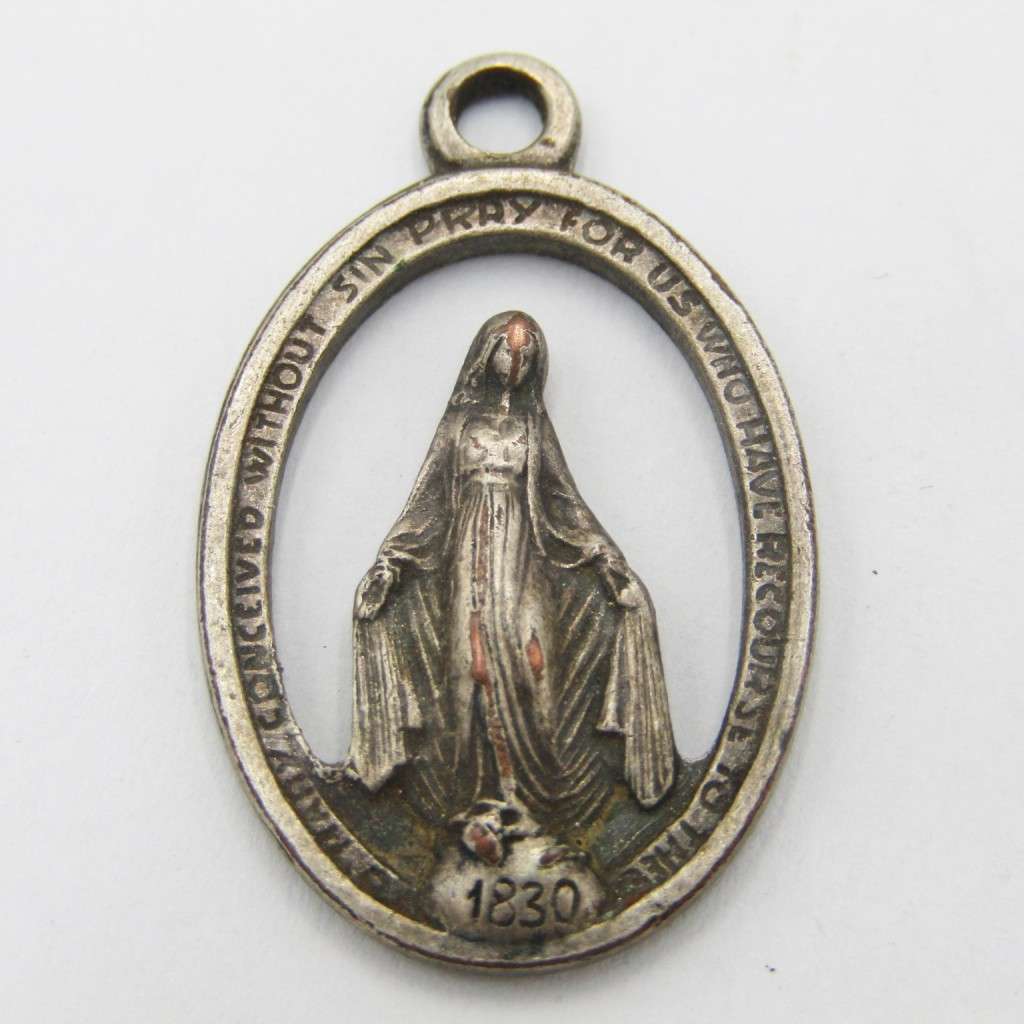 Italian Pray for US catholic pendant with date 1830