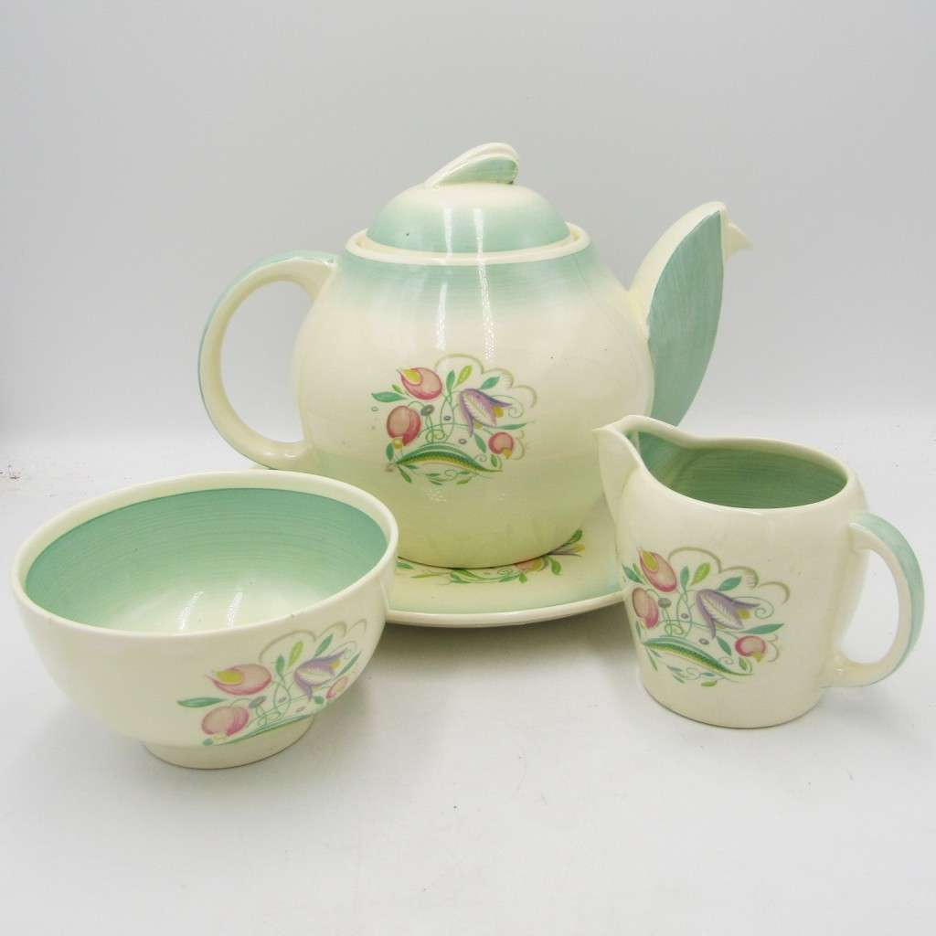 Susie Cooper tea set with teapot, milk jug, sugar bowl and cake plate