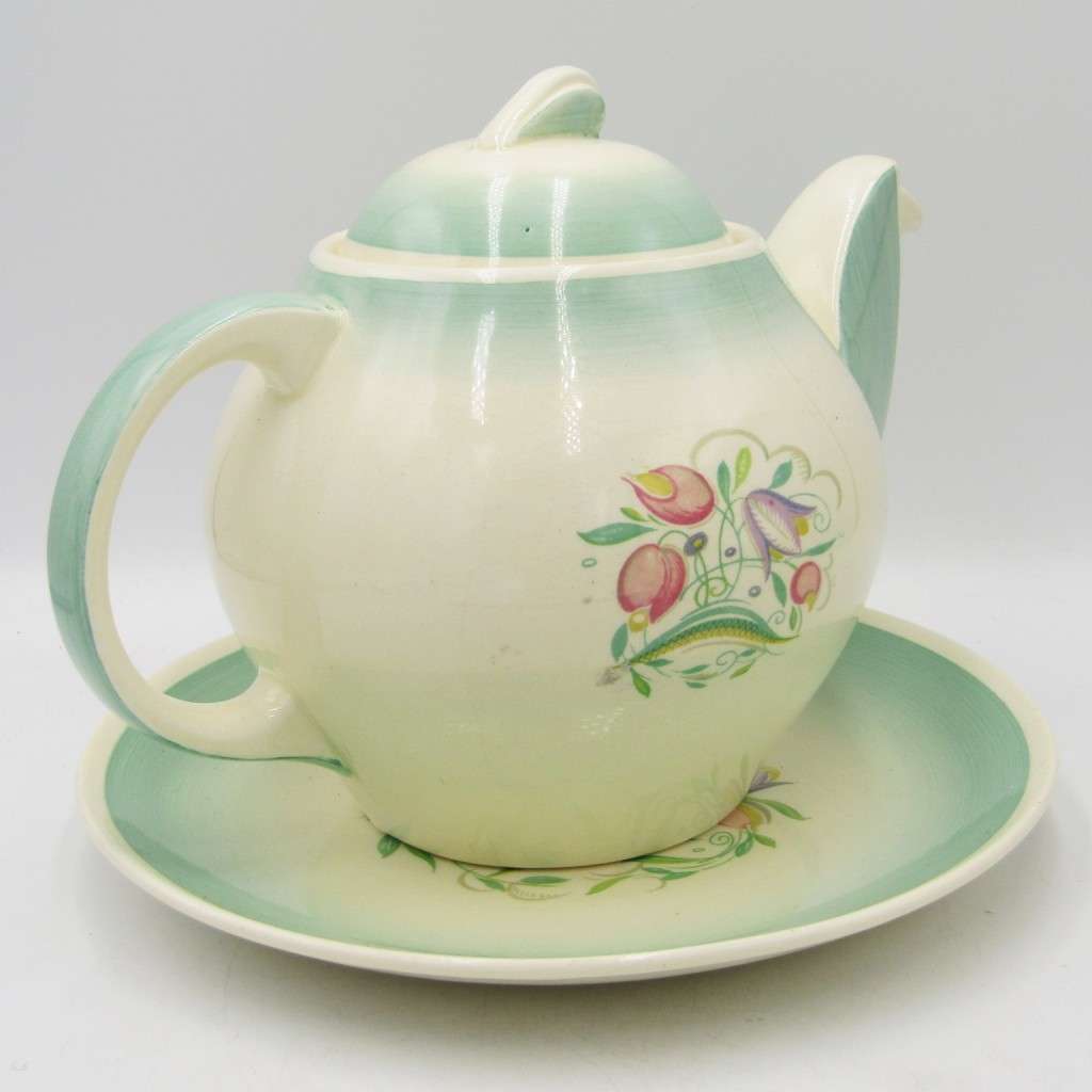 Susie Cooper tea set with teapot, milk jug, sugar bowl and cake plate