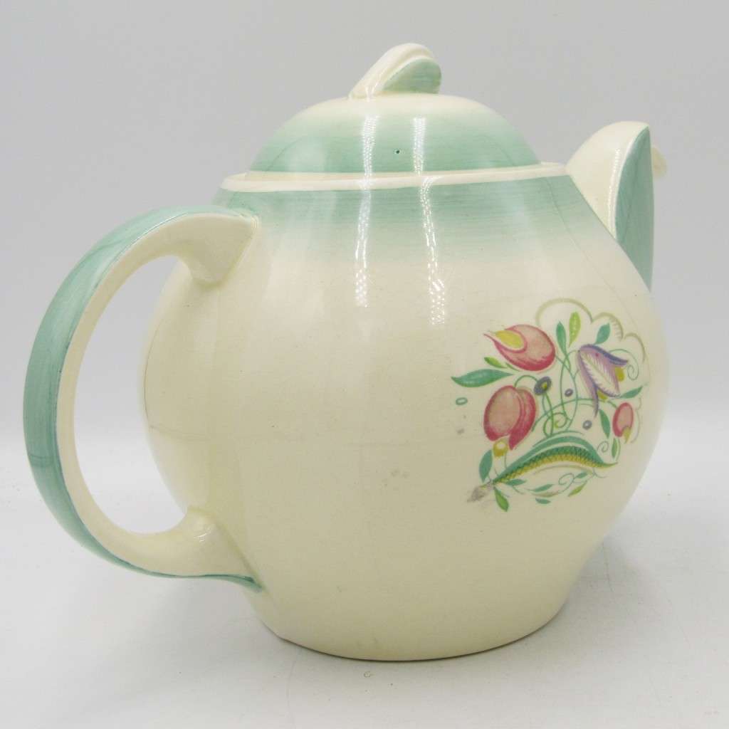 Susie Cooper tea set with teapot, milk jug, sugar bowl and cake plate