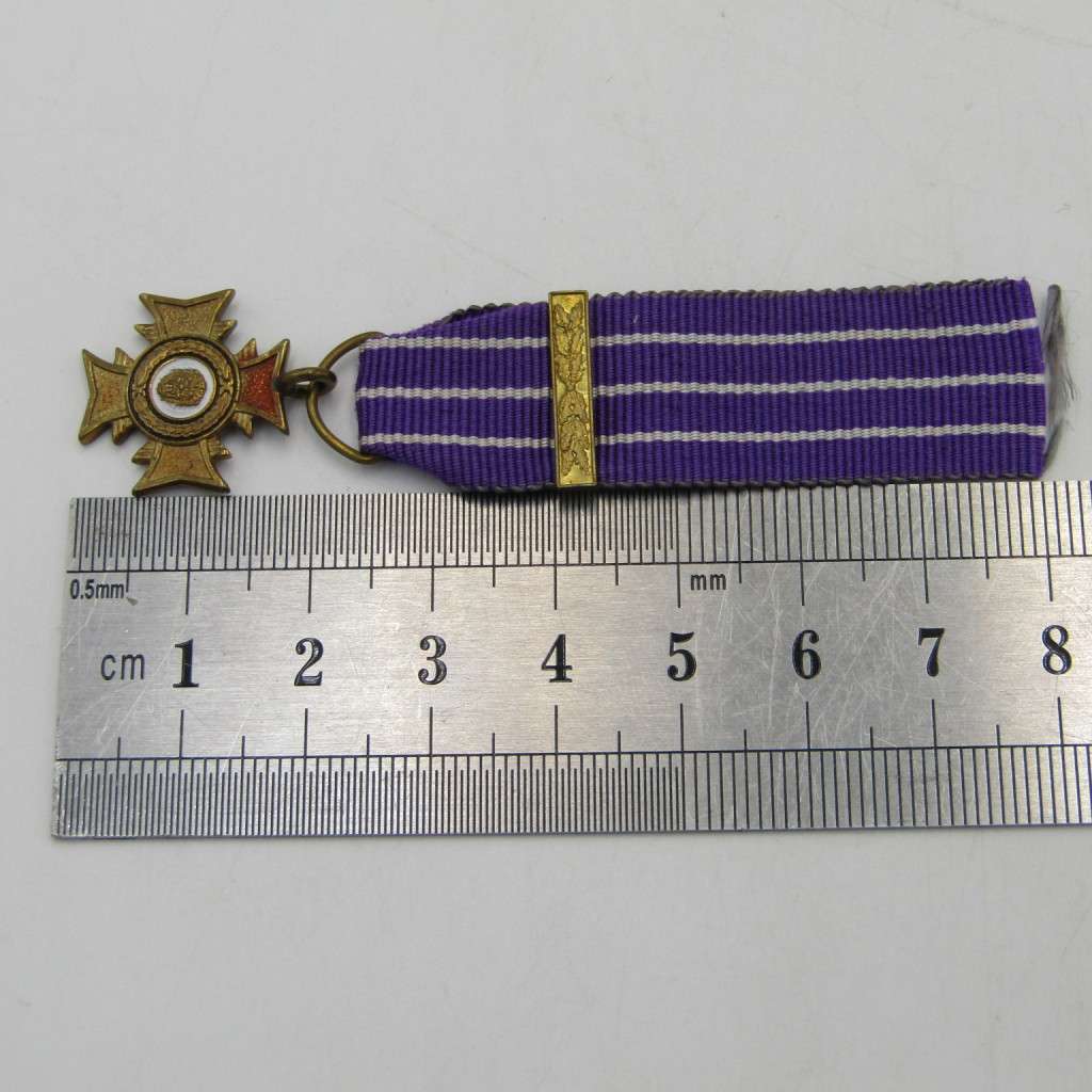 Bronze cross of Rhodesia Air Force miniature medal - Livingston mint issue