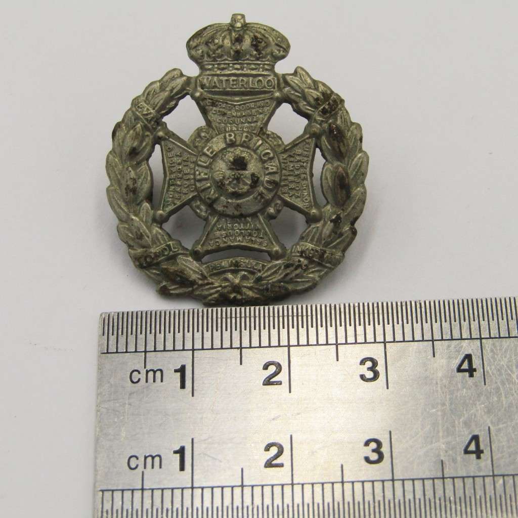 Royal Army Rifle brigade collar badge