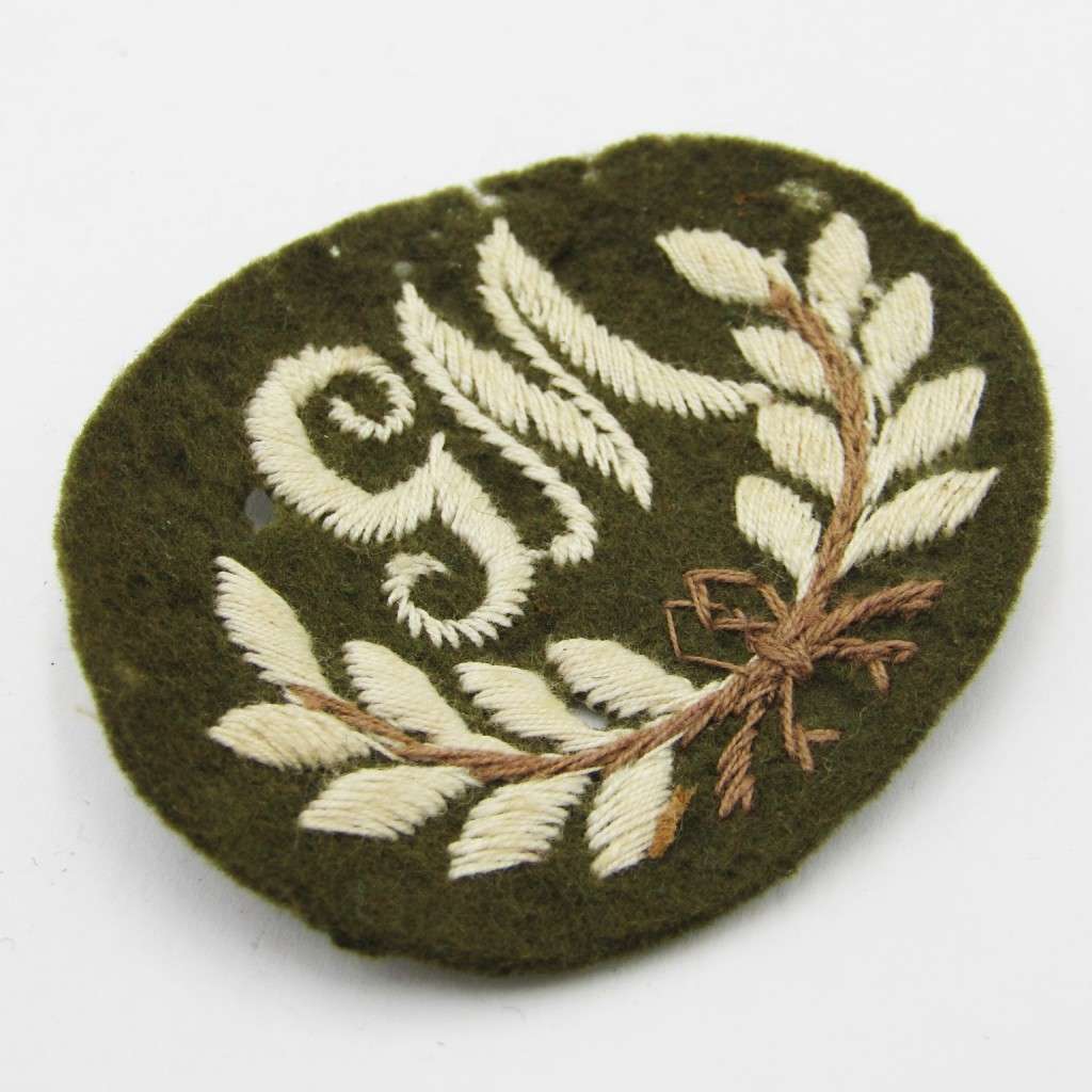 British Army Gunner Mechanic cloth trade badge