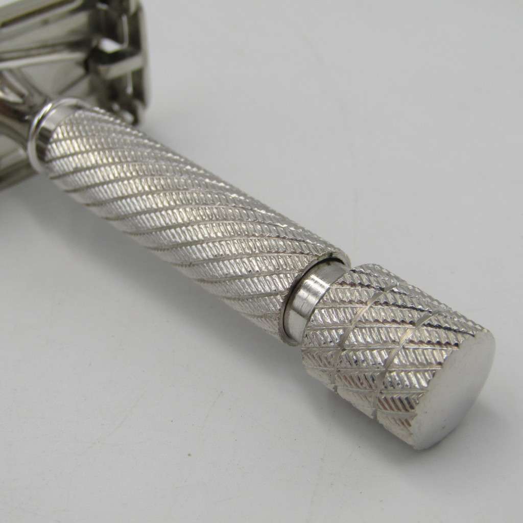 Vintage Gillette Aristocrat one piece razor - excellent condition