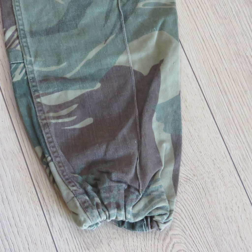 Rhodesian Army Camo combat trousers - size 30 -  full length 105cm, waist 38cm