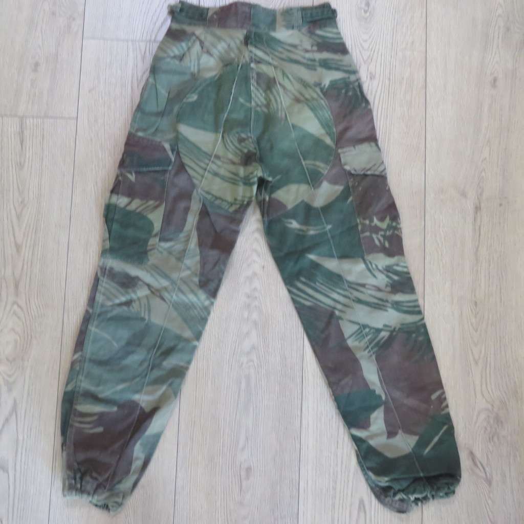 Rhodesian Army Camo combat trousers - size 30 -  full length 105cm, waist 38cm