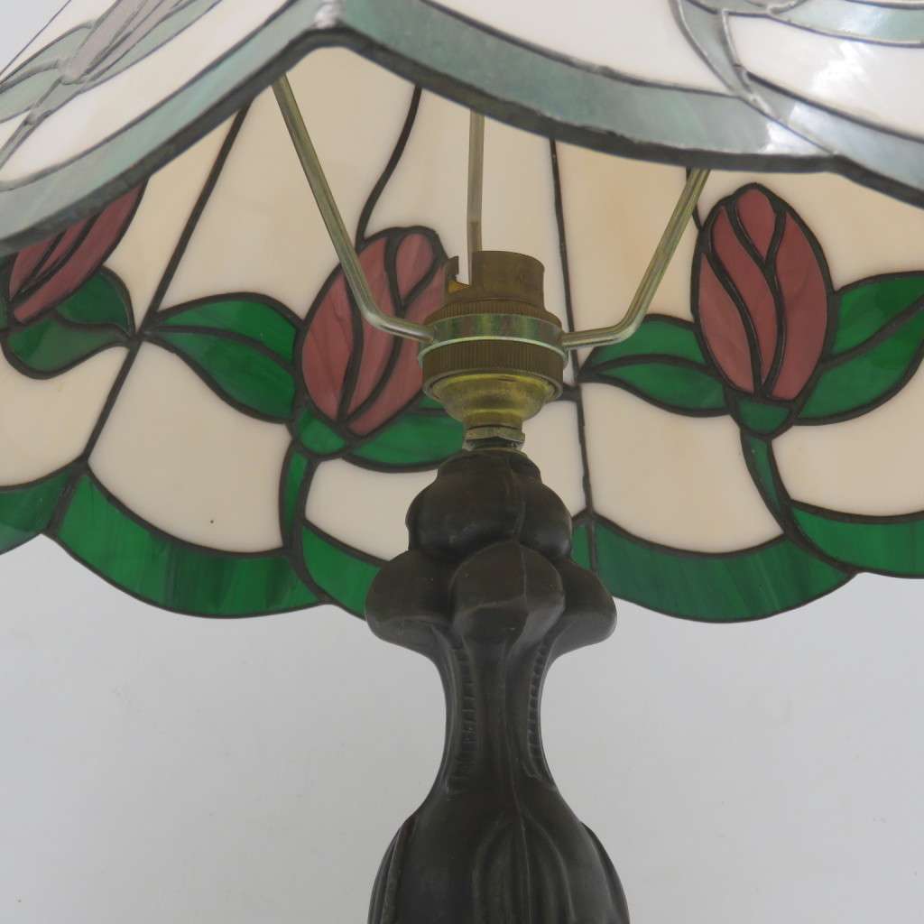 Vintage bronze lamp with beautiful lead glass shade
