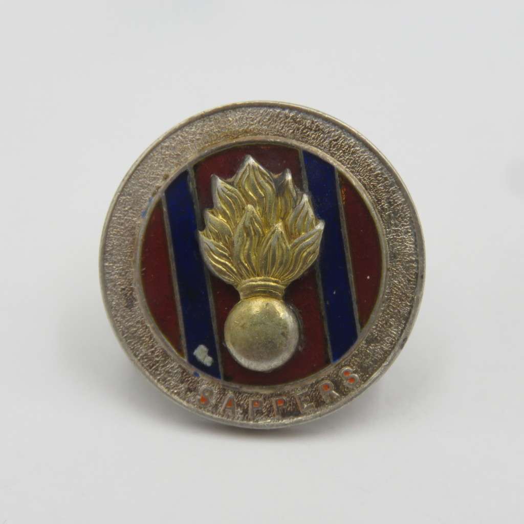 SA Engineers Corps ( SAPPERS) sterling silver button  badge