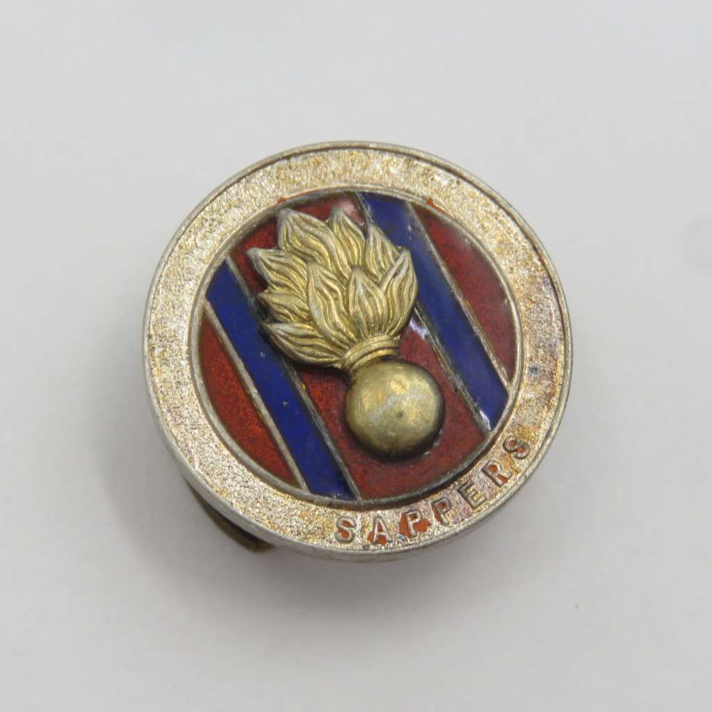 SA Engineers Corps ( SAPPERS) sterling silver button  badge #2640