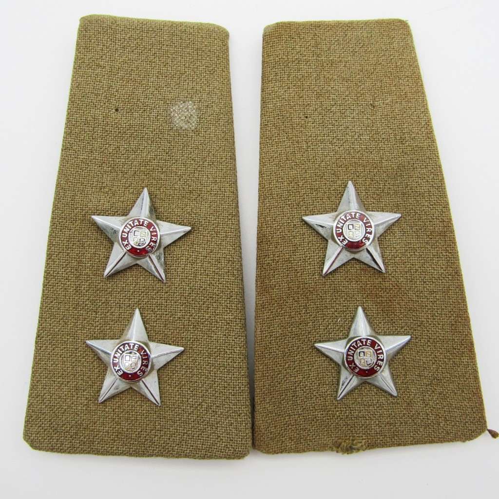 Pair of SADF Lieutenant Step-outs rank epaulettes