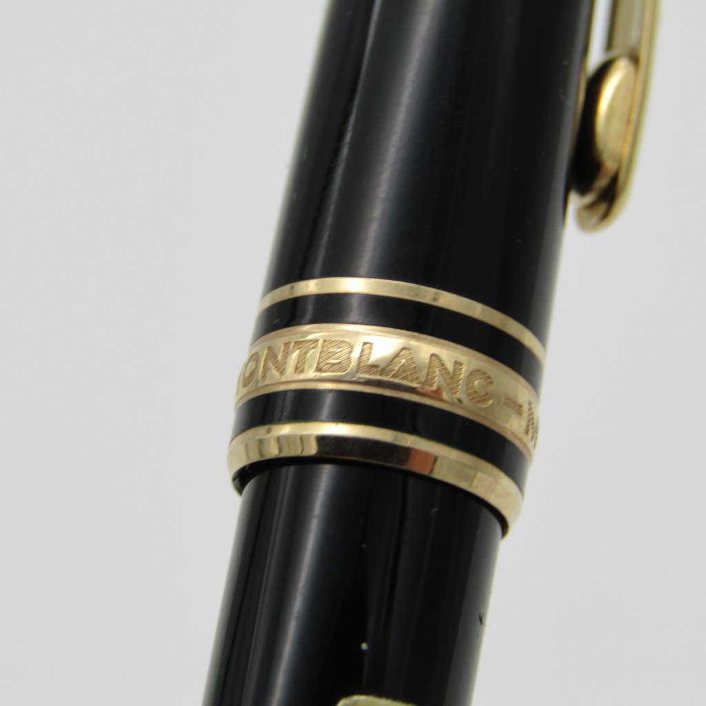Mont Blanc Meisterstuck roller ball pen in box - serial #KB251343