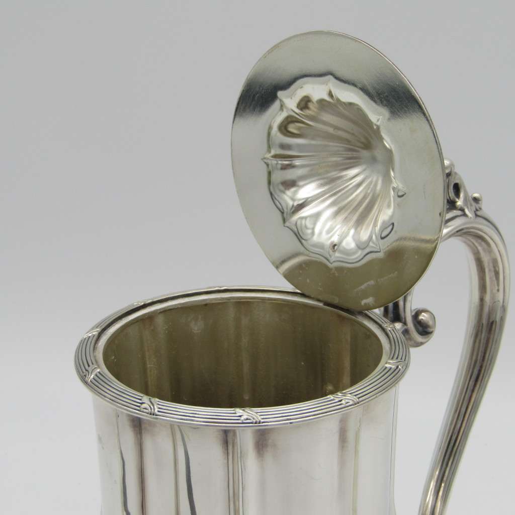 Vintage silverplated coffee pot - excellent condition