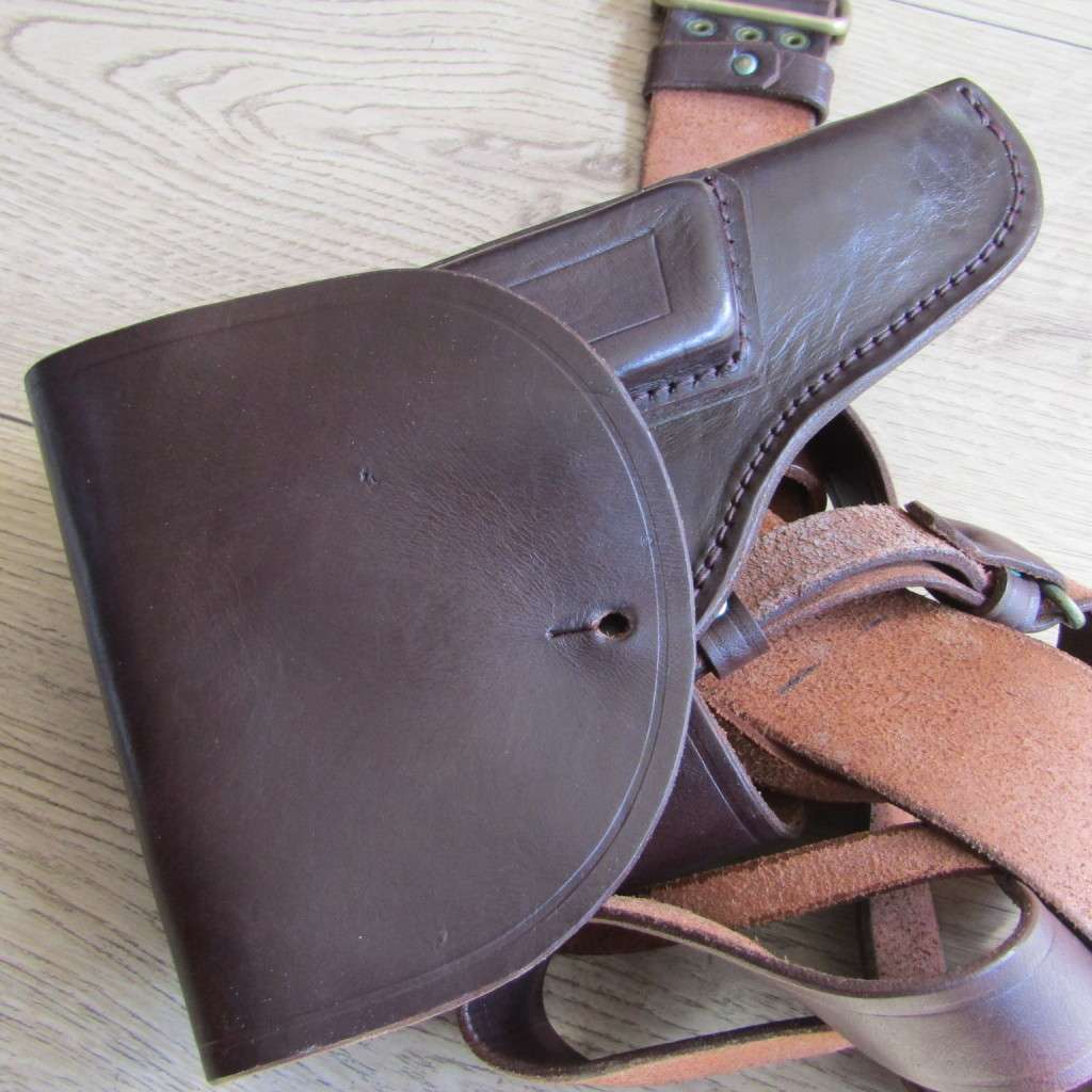 Old SA Army / Police leather Sam Browne belt and holster