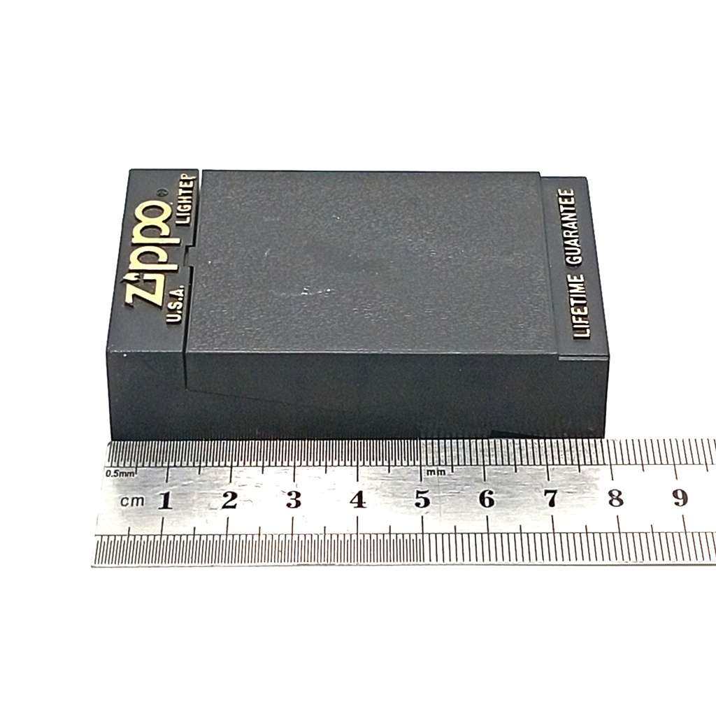 Original Slimline Venetian Zippo lighter