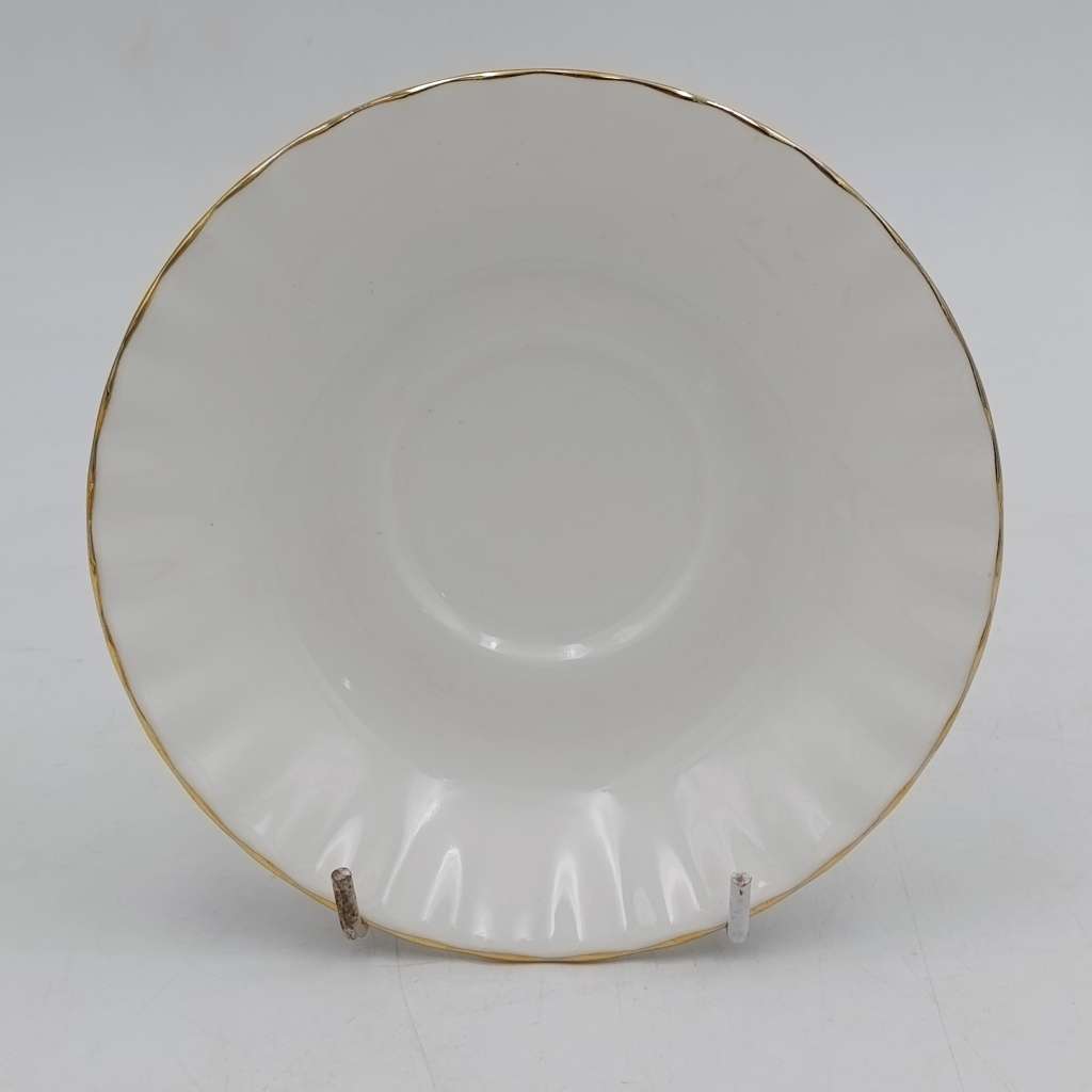 Royal Albert Val d`or porcelain tea set - 6 trios, milk jug and bowl