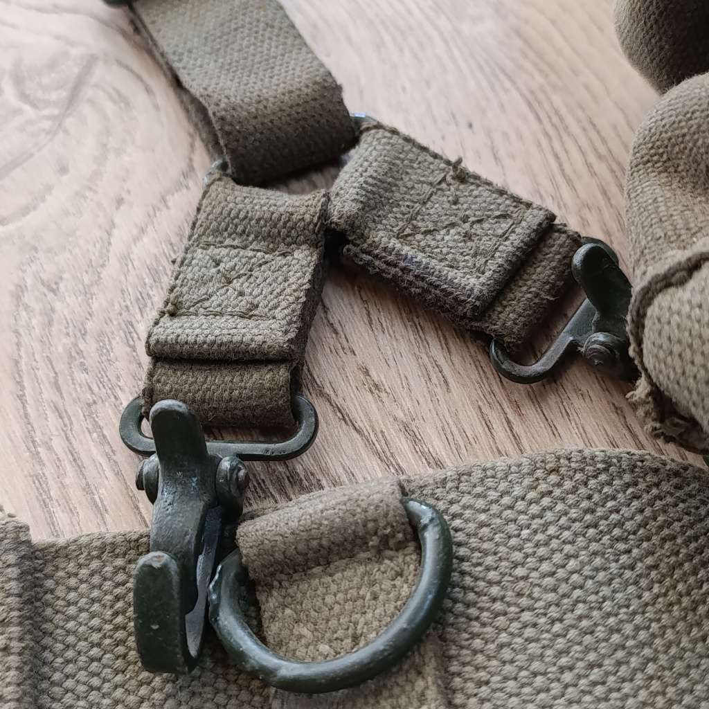 SADF Webbing yoke with Kidney pouches