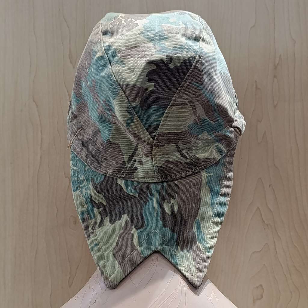 SADF 32 Battalion Swallow tail camo cap - size 60