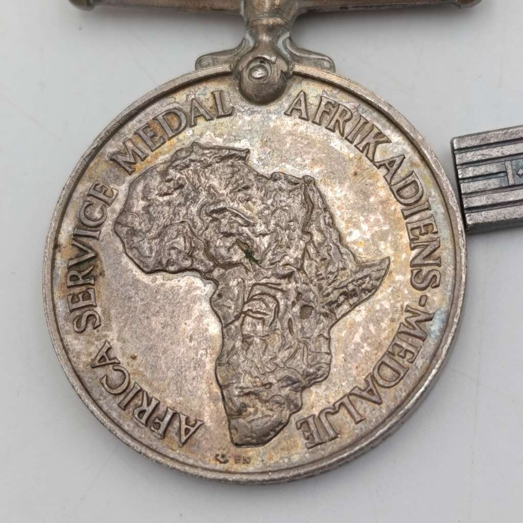 Set of 6 WW2 medals including Polish Warsaw uprising and Polish cross of Home Army medals