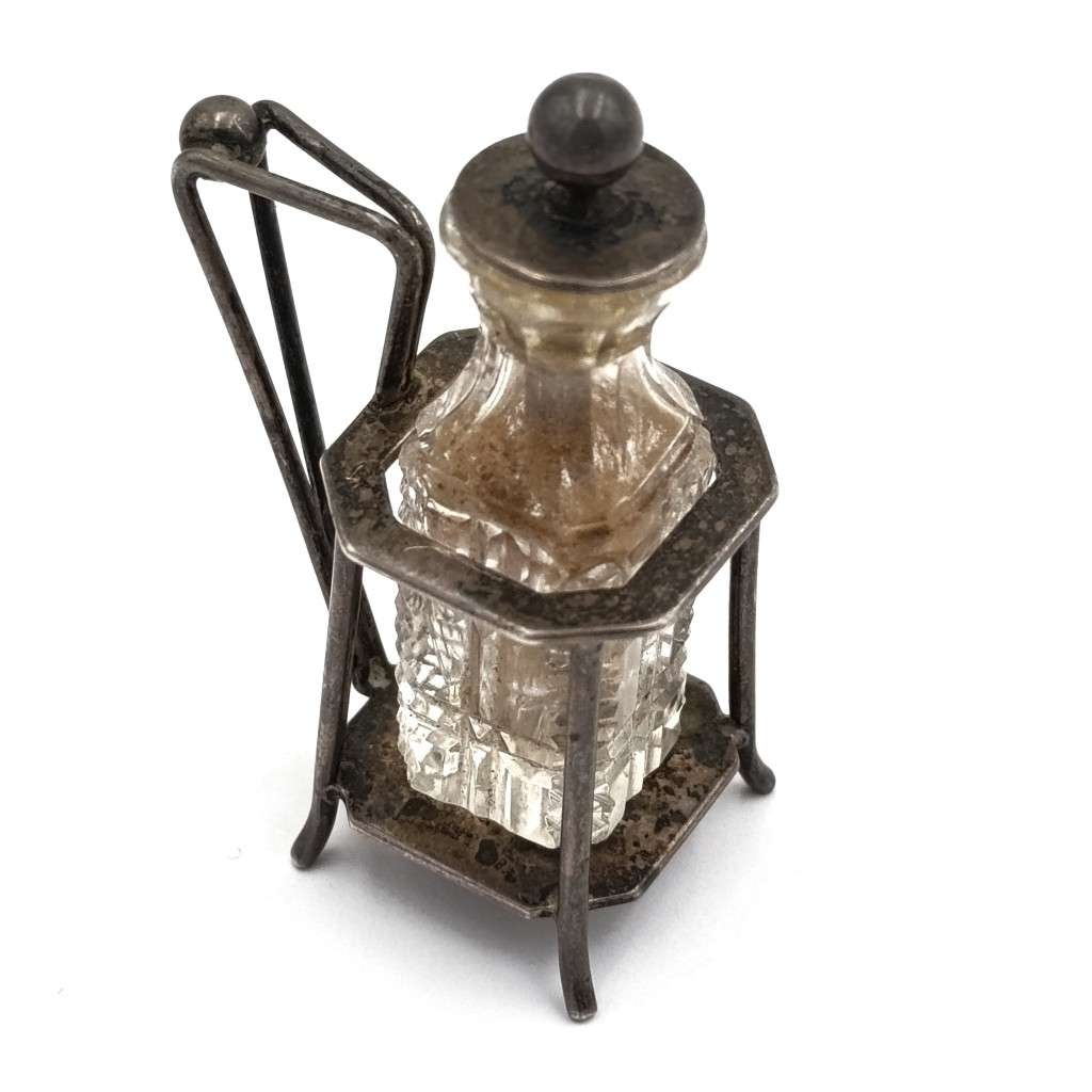Silver Opium holder glass bottle with stand