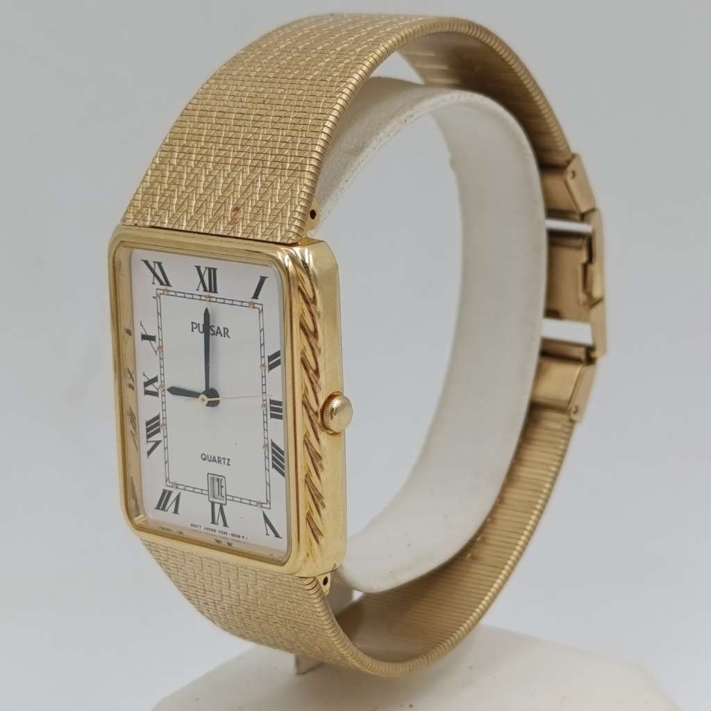 Vintage Pulsar Quartz dress watch - working