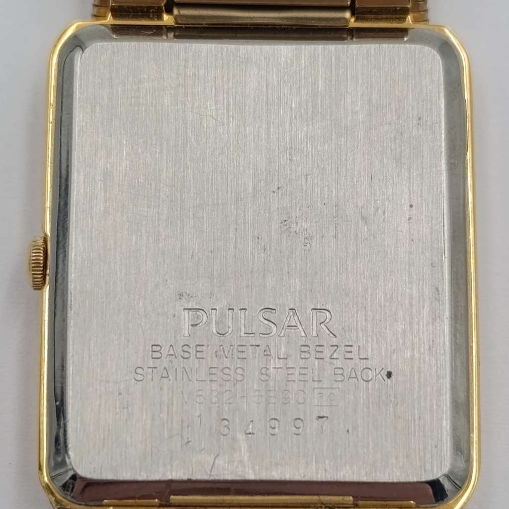 Vintage Pulsar Quartz dress watch - working
