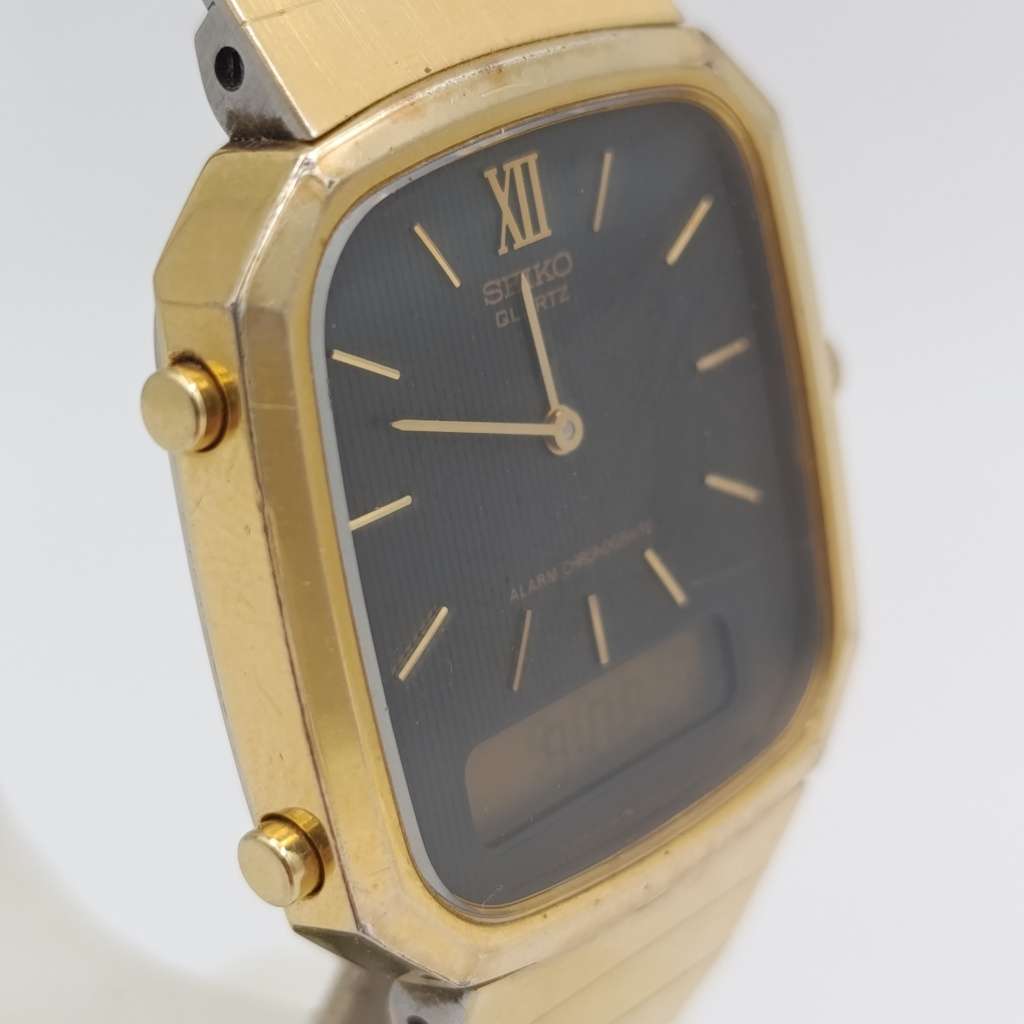 Vintage Seiko Quartz alarm-chronograph analog-digital gold colour mens watch - working
