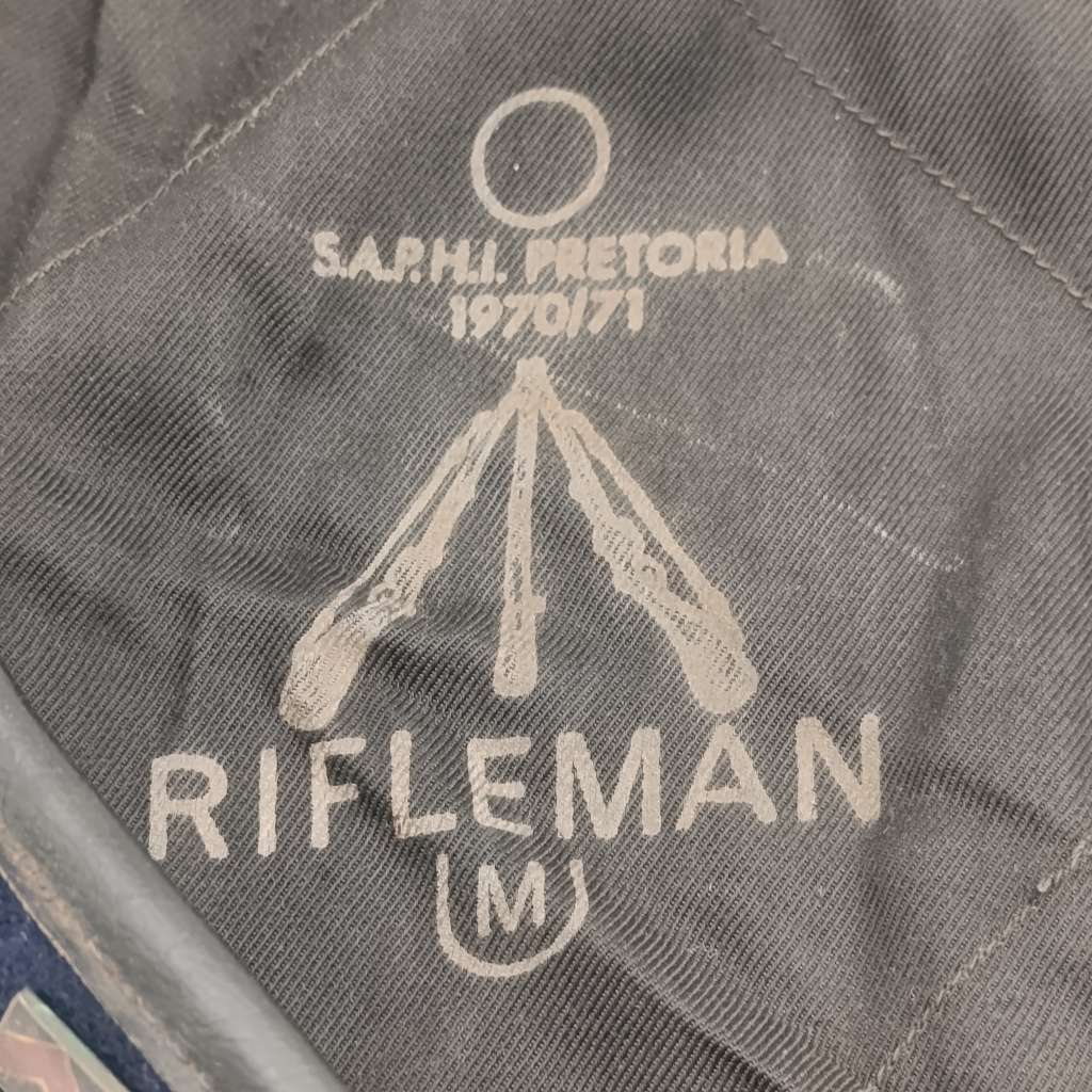 SADF Artillery beret with balkie and badge - size 52