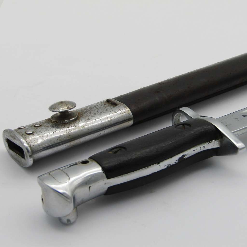 1907 Pattern Sanderson .303 bayonet issued May 1918 with sheath - Chromed for ceremonial purposes